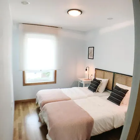 Apartment Estilo Costero Al Lado De La Playa Gayanes  (A Coruna)